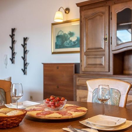 Apartment Tereza Малинска Екстериор снимка